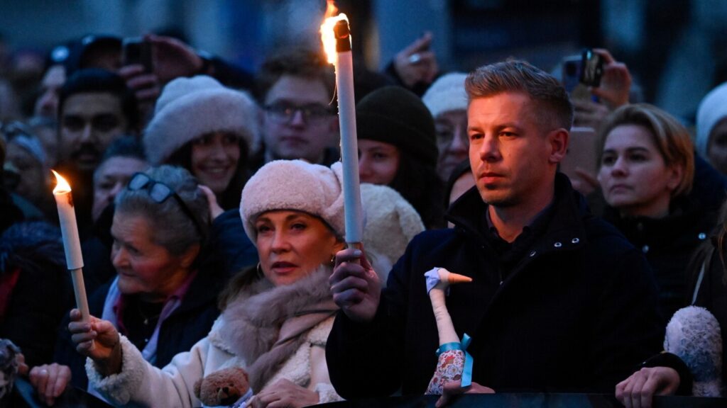 Orbán’s rival leads protest over alleged child abuse in Hungary’s state-run institutions