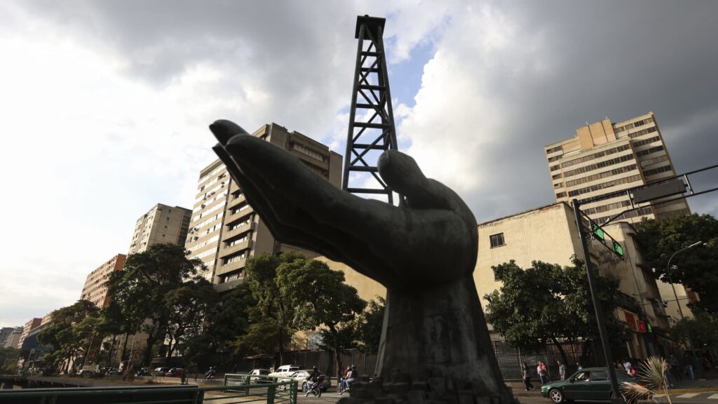 Venezuela will ship sanctioned oil to U.S. indefinitely, sources say