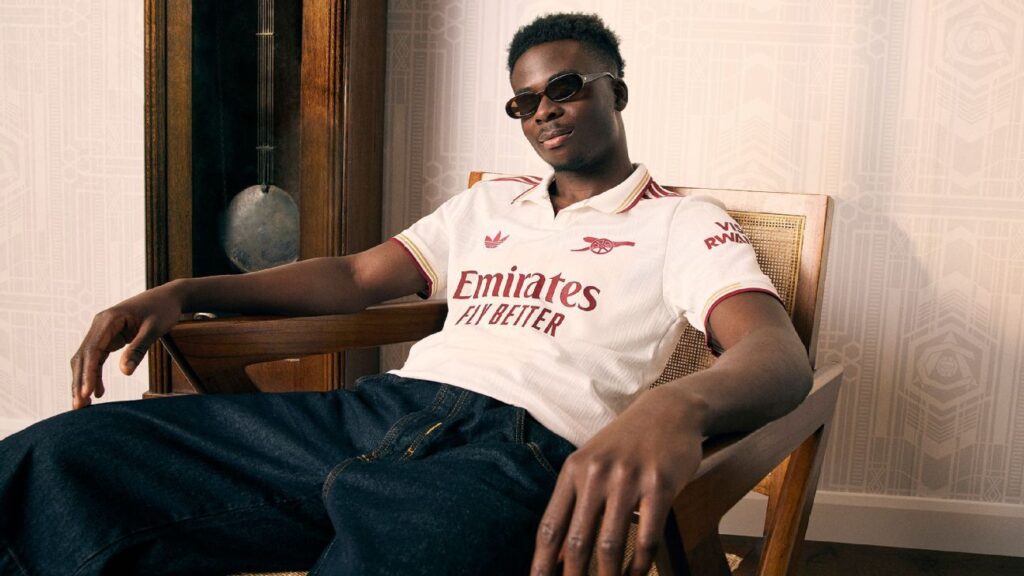 Arsenal pay homage to Highbury with new third kit