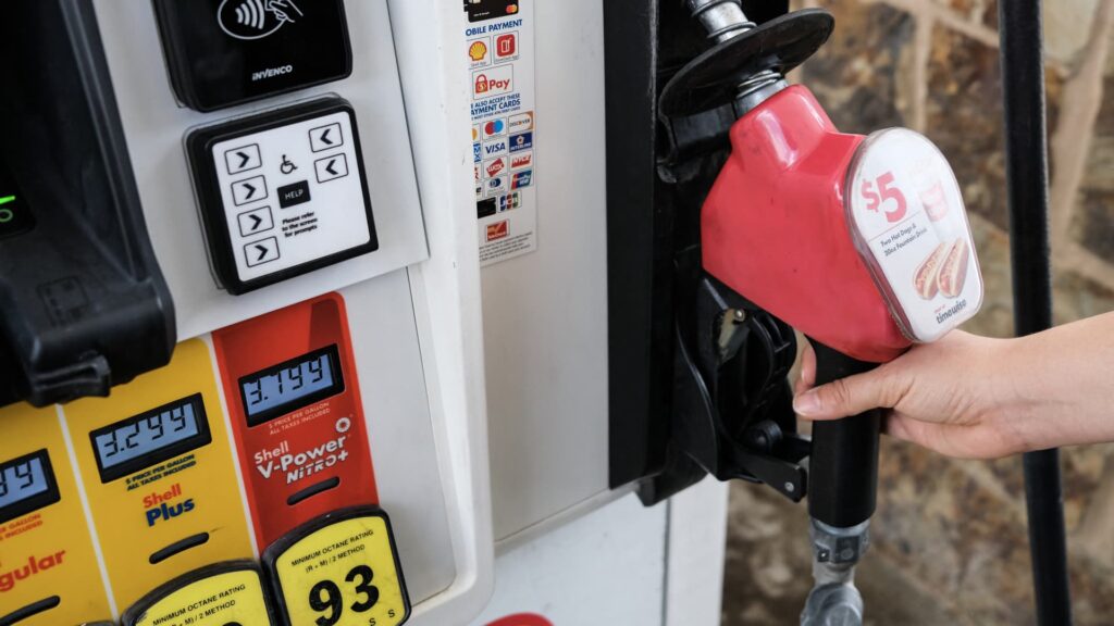 Gas is expected to get cheaper this fall, one expert says