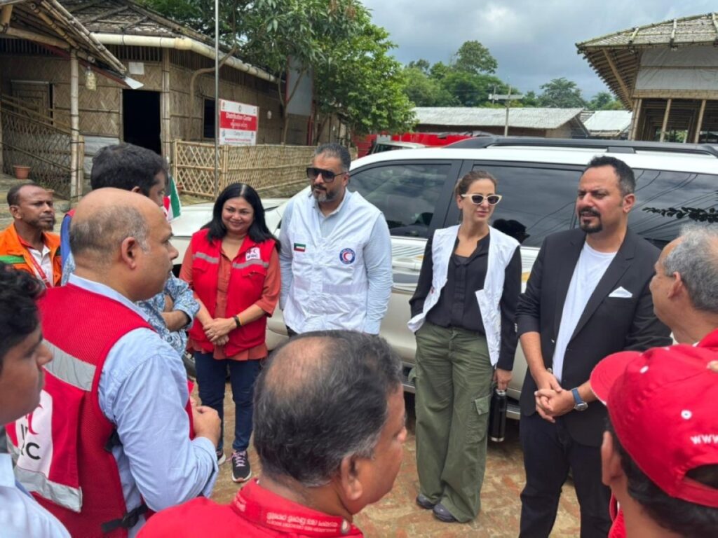 KRCS inspects Rohingya camps in Bangladesh
