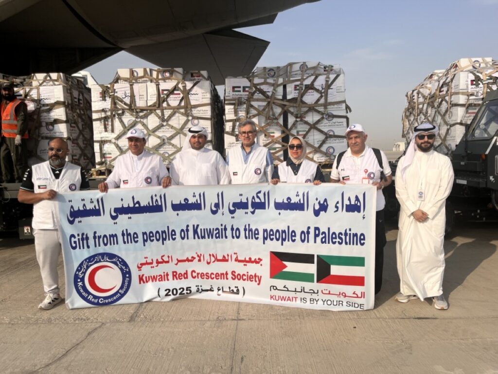 Kuwait dispatches 11th relief plane to support Palestinians