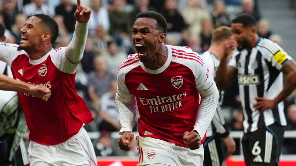 Gary Neville: Arsenal last-gasp win at Newcastle to close on Liverpool will ‘give them huge confidence’, says Sky Sports pundit | Football News