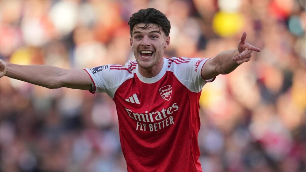 Arsenal 1-1 Man City: Gary Neville and Jamie Carragher accuse Mikel Arteta of having handbrake on while Roy Keane feels he is defensive minded | Football News