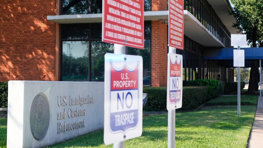 Detainee killed in shooting at Dallas ICE facility identified as 37-year-old man from El Salvador