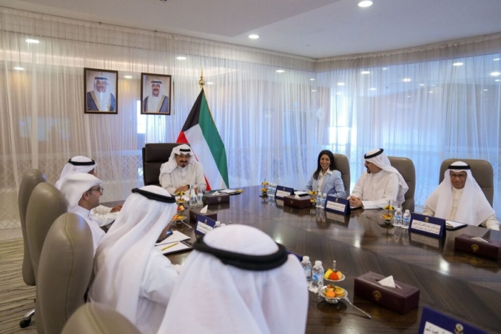 PM urges rapid progress on Kuwait-China projects