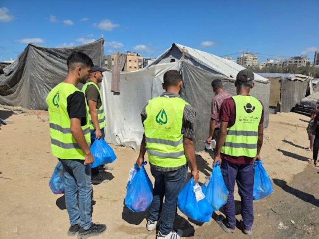 Namaa Charity distributes food, shelters in Gaza