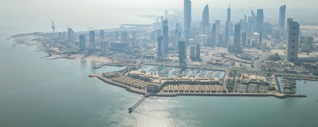 Weekend forecast: Hot weather with chance of dust