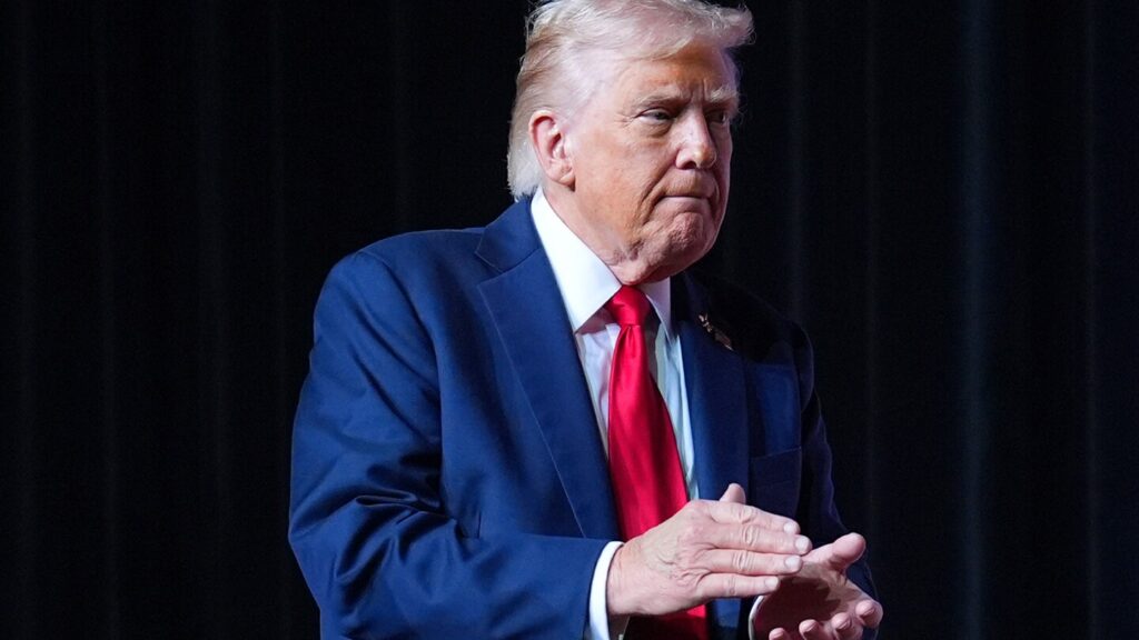 Trump directs Pentagon to ensure troops are paid despite government shutdown