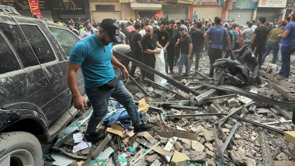 Lebanon: Israel targets key Hezbollah leader in Beirut strike