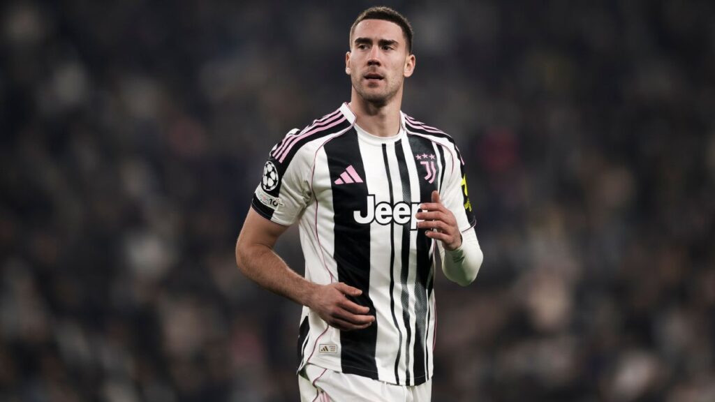 Transfer rumors, news: Barcelona, Bayern eyeing Vlahovic