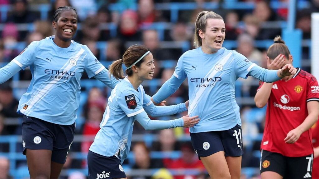 Man City make WSL title statement in derby win over Man Utd