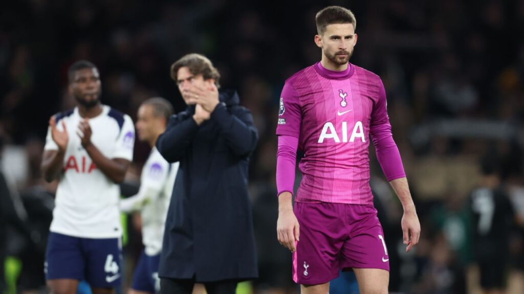 Guglielmo Vicario booing ‘unacceptable,’ not ‘true fans’ – Tottenham’s Thomas Frank
