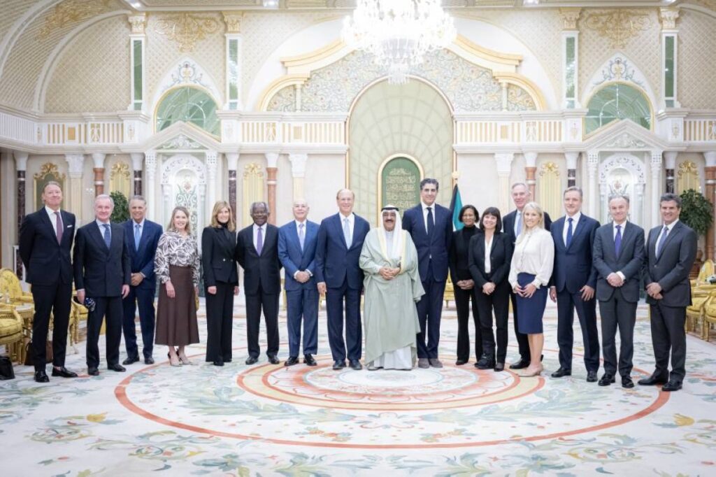 Kuwait’s Amir receives BlackRock Chairman, CEO