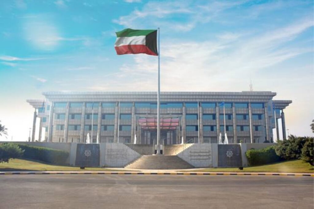 Kuwait arrests suspect planning terror attack