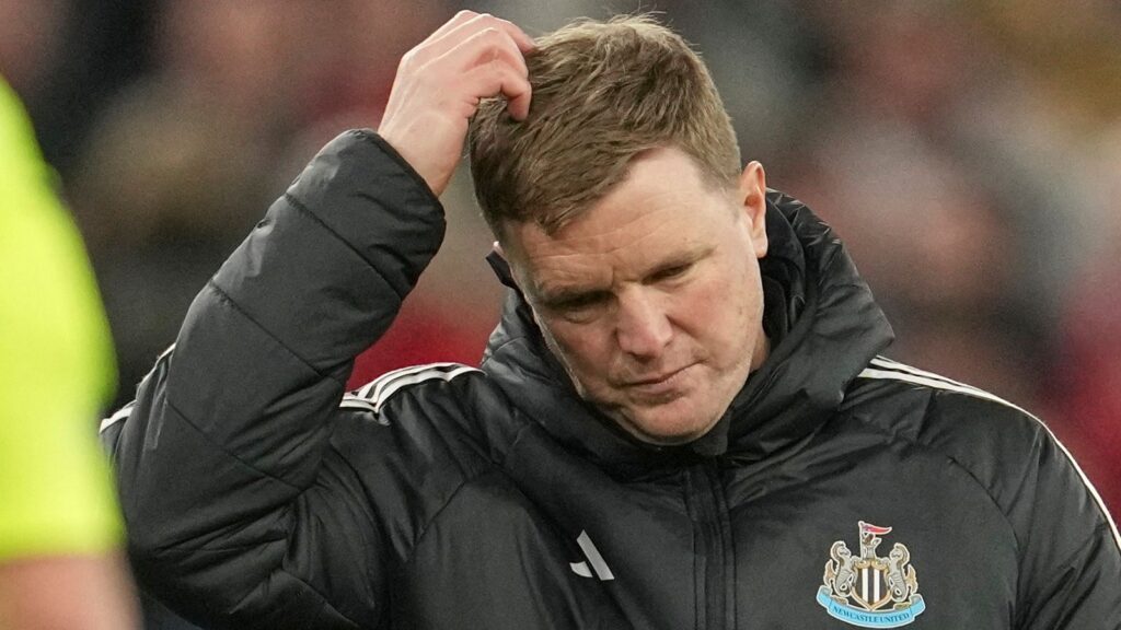 Newcastle boss Eddie Howe can do no more, the club have let him down, says Jamie Carragher after Brentford defeat | Football News