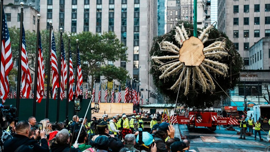 Rockefeller Center Christmas tree arrives in New York City