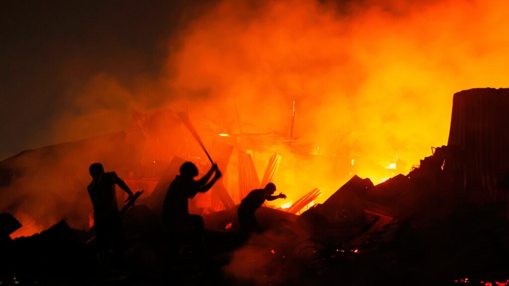 Massive blaze in Dhaka’s Korail Slum leaves thousands without homes