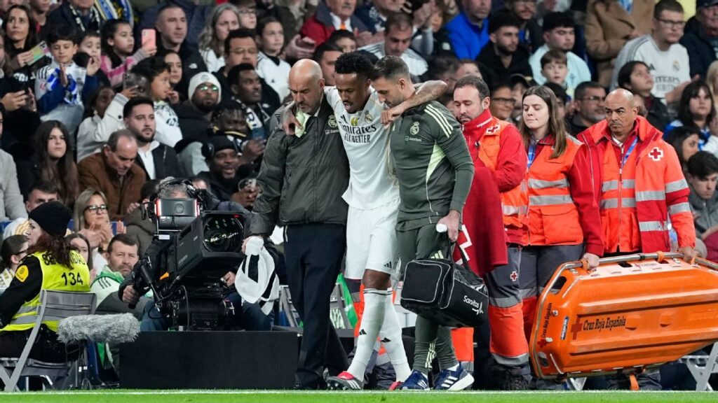 Madrid’s Éder Militão limps off in shock loss to Celta Vigo