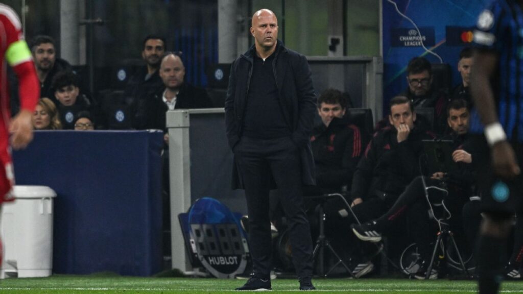 Liverpool coach Slot wonders if Salah thinks he ‘made a mistake’