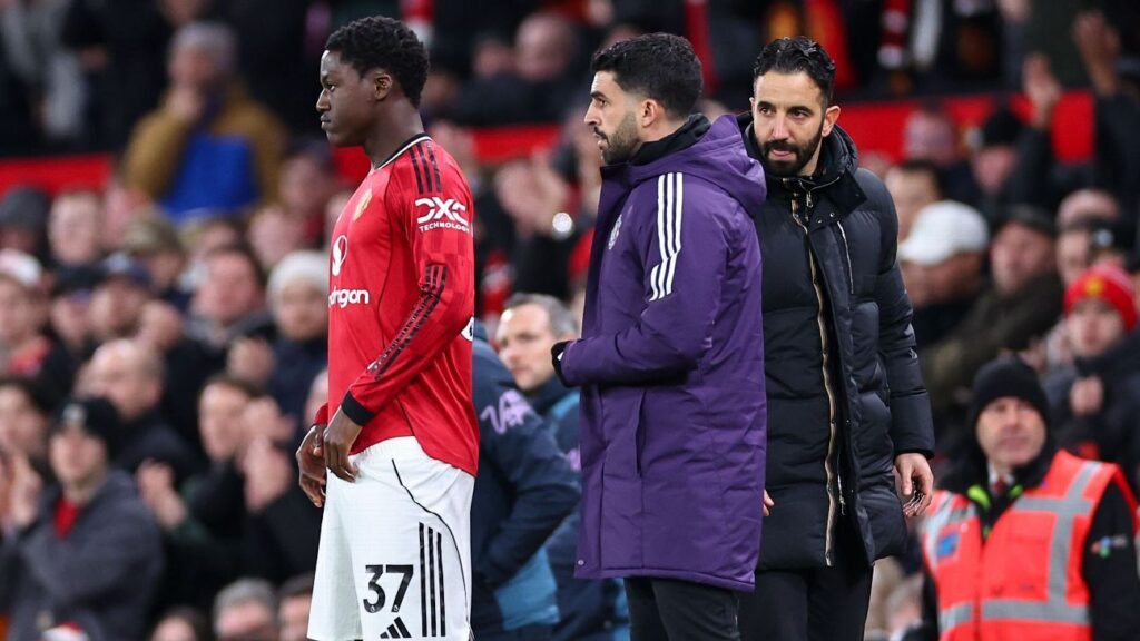 Mainoo’s brother dons ‘Free Kobbie’ shirt at Old Trafford