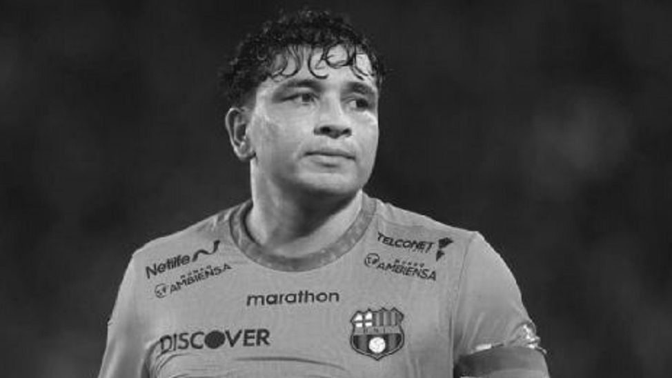 Ecuador defender Mario Pineida killed in Guayaquil shooting