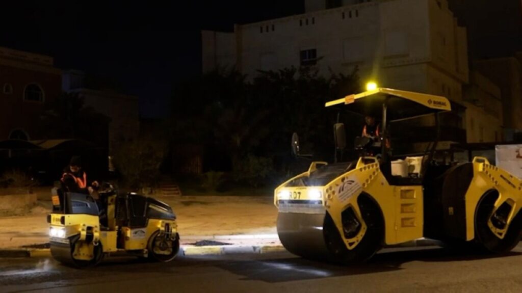 Major maintenance work continues on Road 251 in Mubarak Al-Kabeer