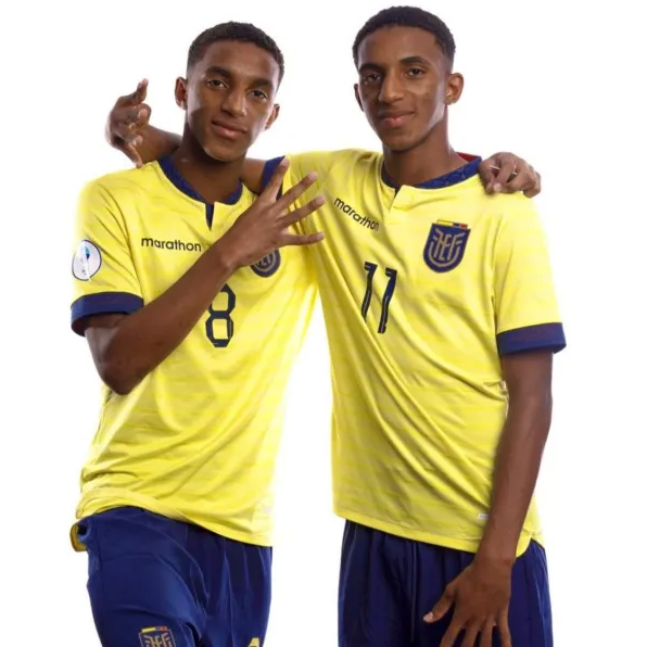 Arsenal sign Quintero twins from Piero Hincapié’s former club
