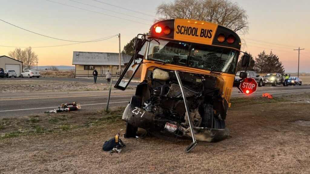 Two Idaho school busses crash, leaving several kids injured