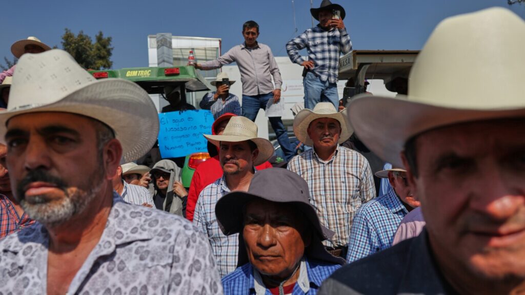 Farmers block Mexico’s Congress to protest new water law proposal