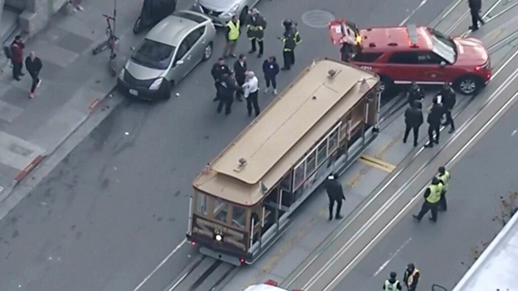 15 injured after abrupt stop by a San Francisco cable car