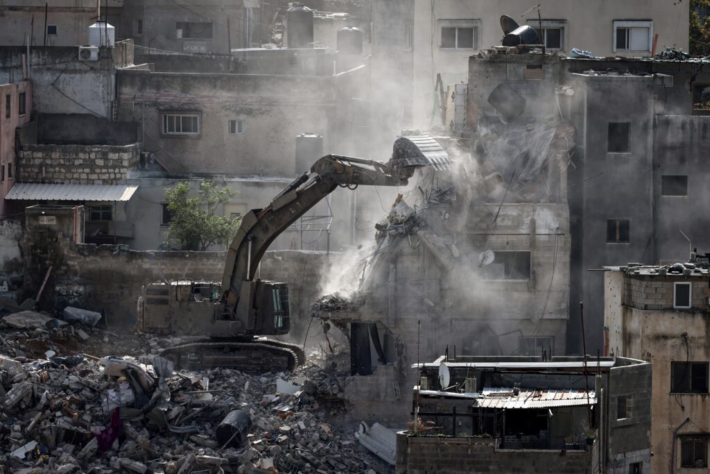 Israel demolishes homes en masse in West Bank refugee camp