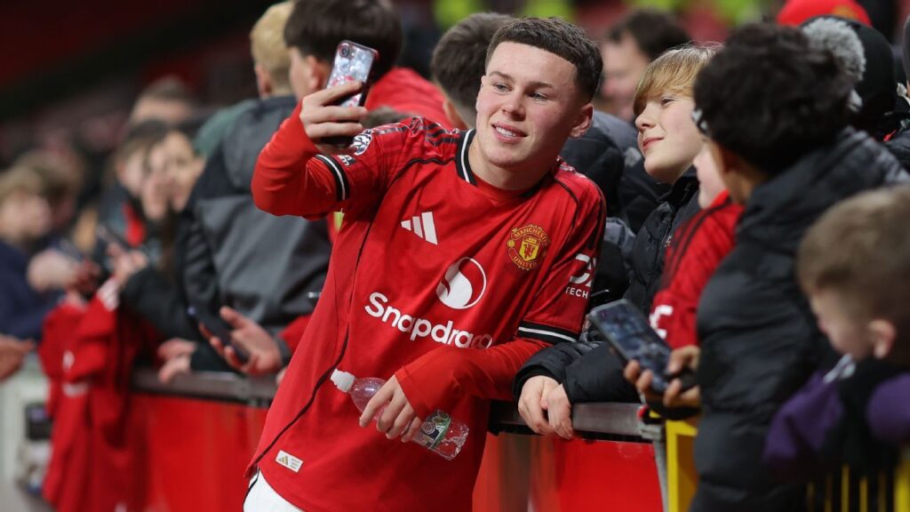 Wayne Rooney’s son, Kai, makes Old Trafford debut with Man United U18s