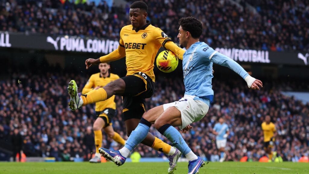 VAR review: Why Man City should have been given penalty vs. Wolves