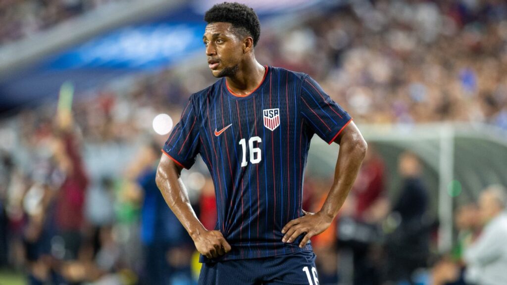 Pochettino ‘not worried’ over Freeman move to Villarreal