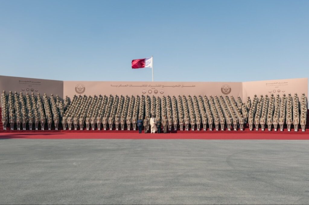 21 Kuwaiti cadets graduate from Qatari military, police colleges