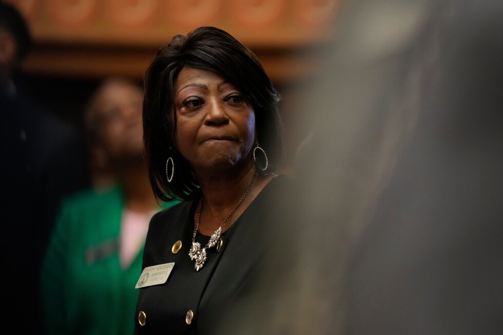 Georgia’s Kemp suspends Democrat Sharon Henderson after unemployment indictment