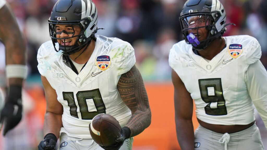 Oregon-Indiana headed for a rematch, this time with a spot in the national title game at stake