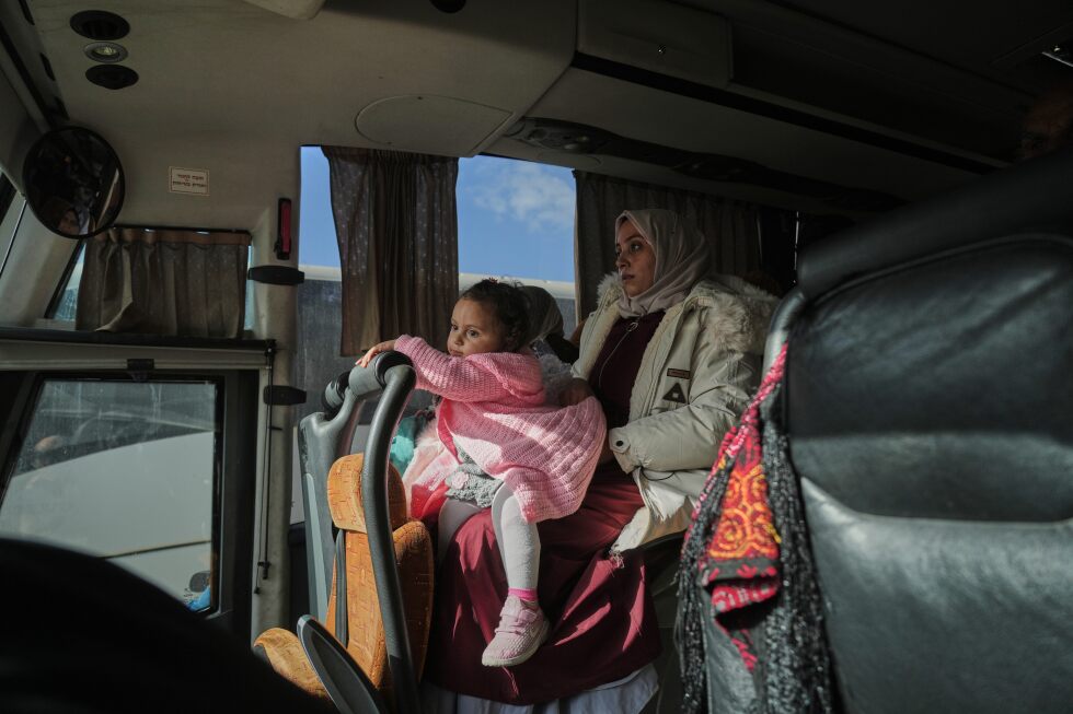 More Palestinians line up on both sides of Gaza’s Rafah crossing